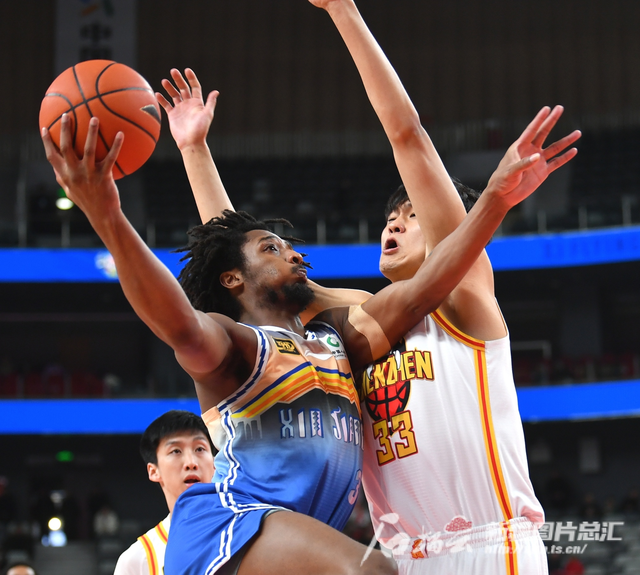 九游网页版入口 -赛前体能课后，深圳男篮绝杀压哨备战足总杯，压力陡增，临场指挥获称赞的简单介绍